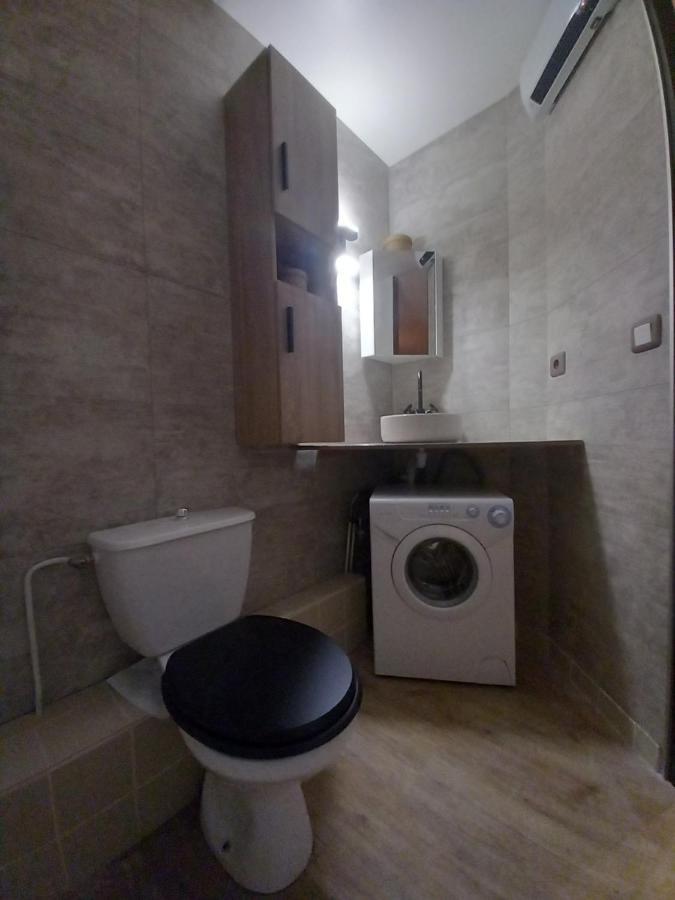 Rose Cote Mer Studio Et Garage, Entree Autonome Apartment Ла Гранде-Моте Екстериор снимка